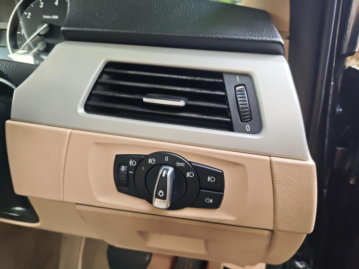 Used BMW 3 Series 2009 for sale - 76638033: Photo 12