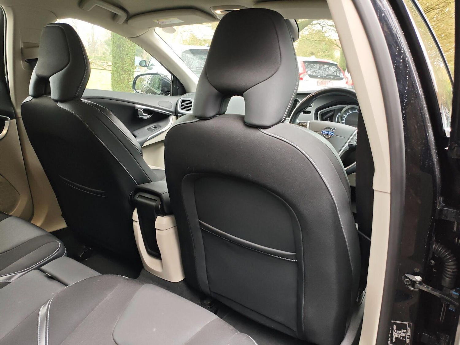 Used Volvo V40 2015 for sale - 77798597: Photo 12