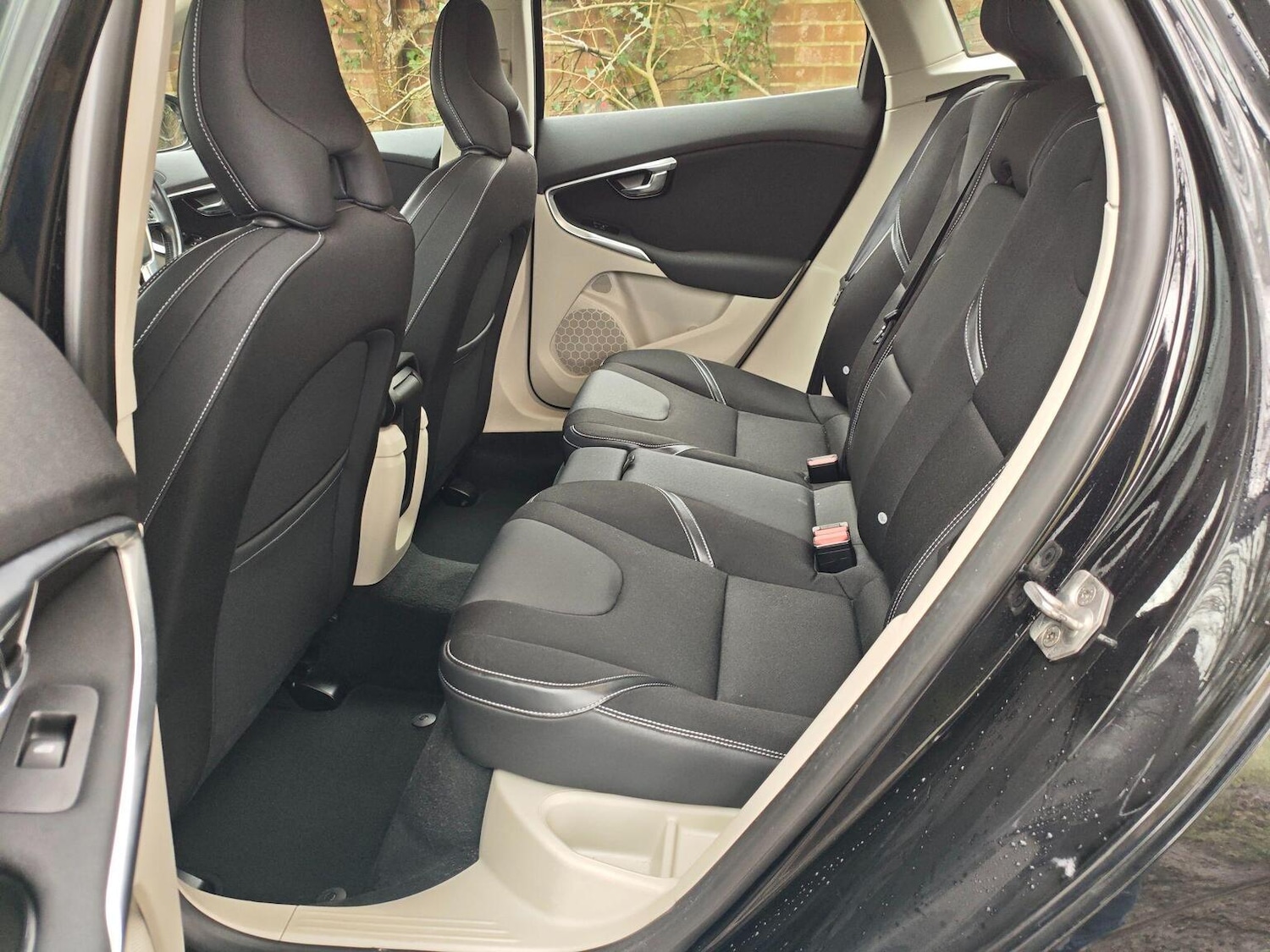 Used Volvo V40 2015 for sale - 77798597: Photo 13