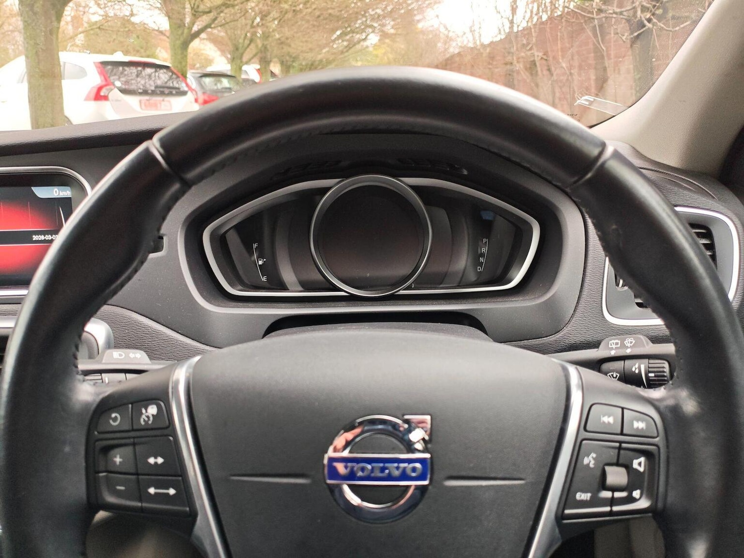 Used Volvo V40 2015 for sale - 77798597: Photo 27