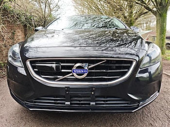 Used Volvo V40 2015 for sale - 77798597: Photo