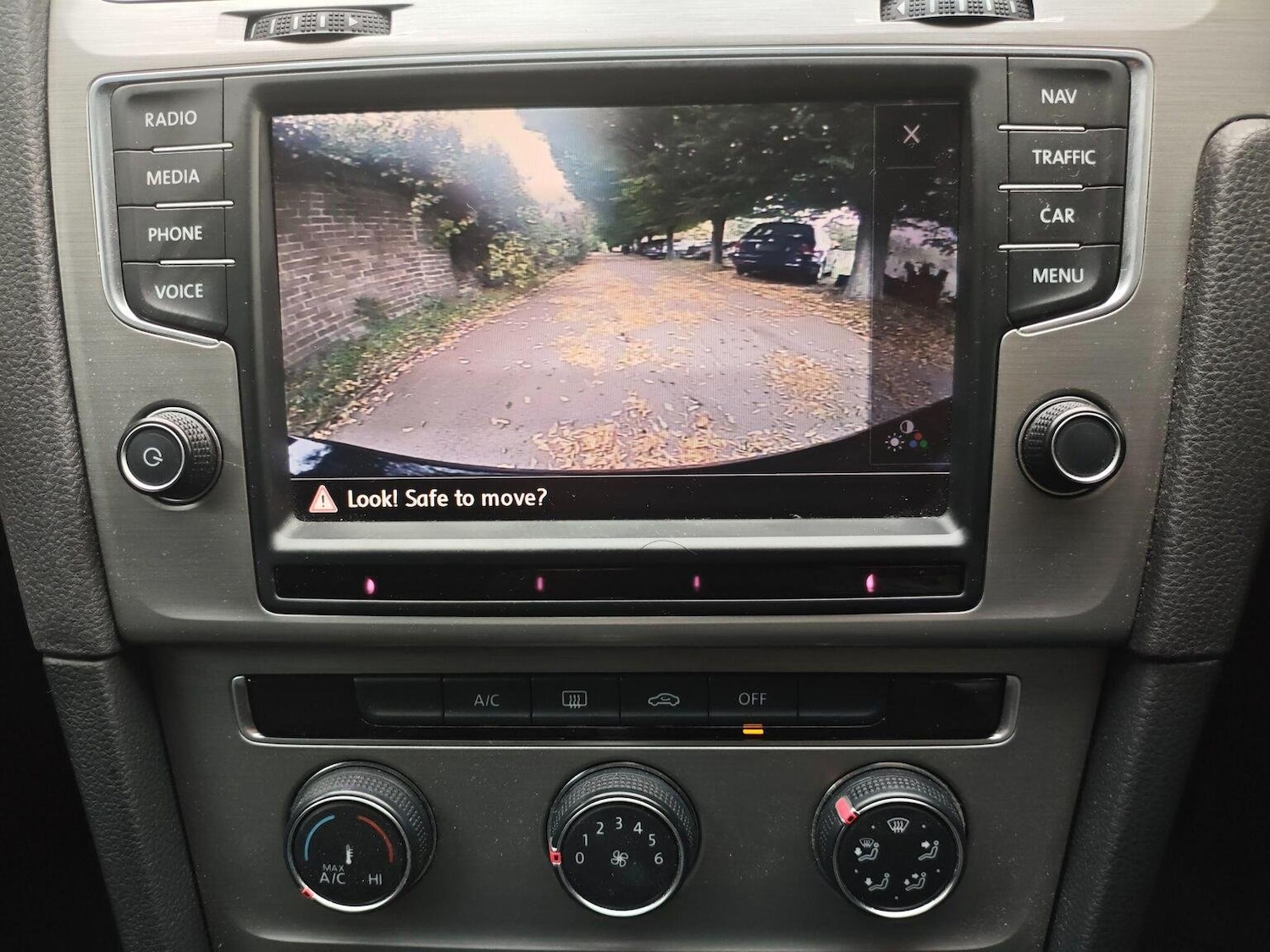 Used Volkswagen Golf 2014 for sale - 76638029: Photo 24