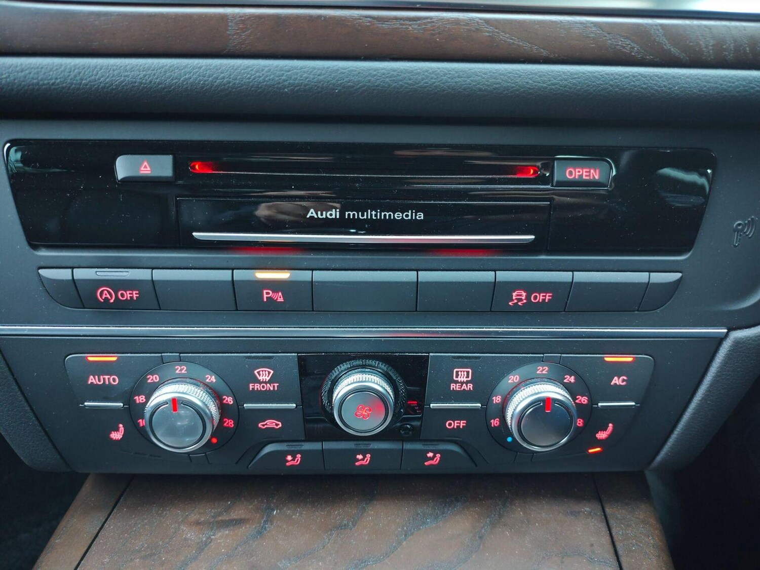 Used Audi A6 Avant 2014 for sale - 76853514: Photo 21