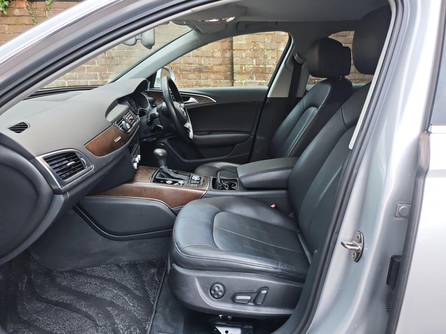 Used Audi A6 Avant 2014 for sale - 76853514: Photo 27