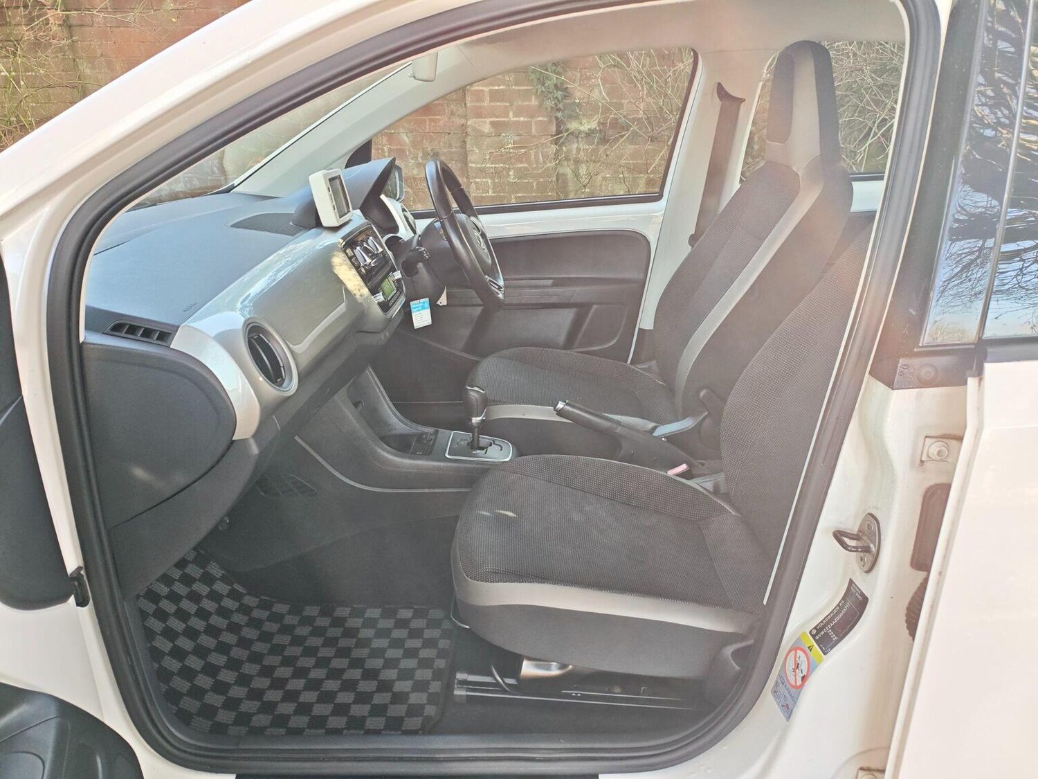 Used Volkswagen up! 2012 for sale - 77054771: Photo 25