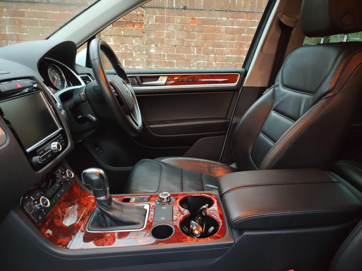 Used Volkswagen Touareg 2013 for sale - 76769790: Photo 32