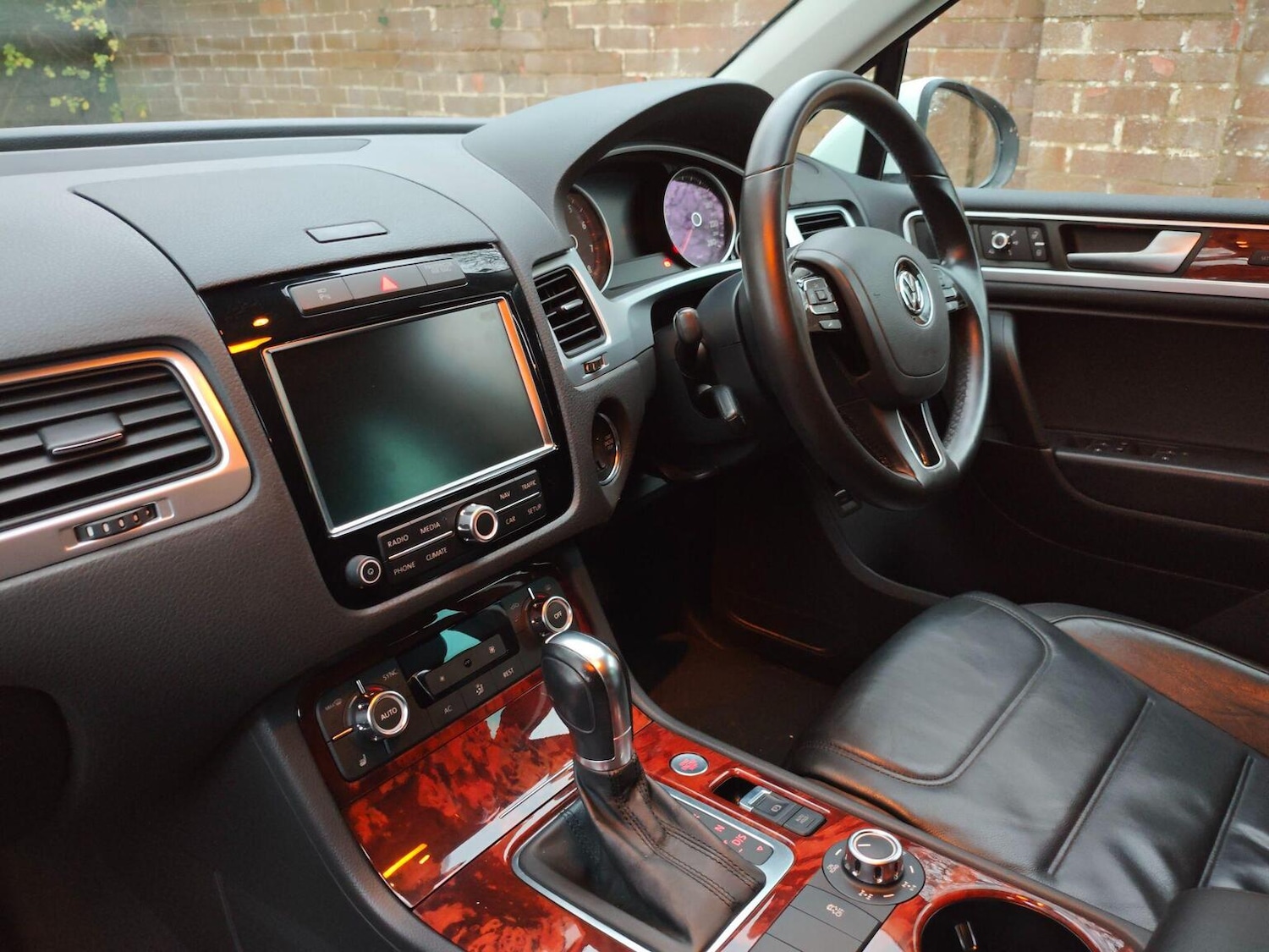 Used Volkswagen Touareg 2013 for sale - 76769790: Photo 8