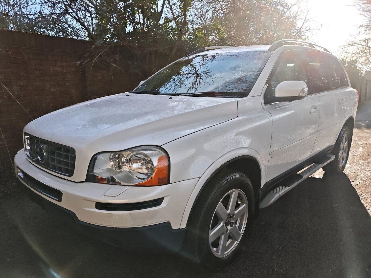 Used Volvo XC90 2010 for sale - 77470227: Photo 3