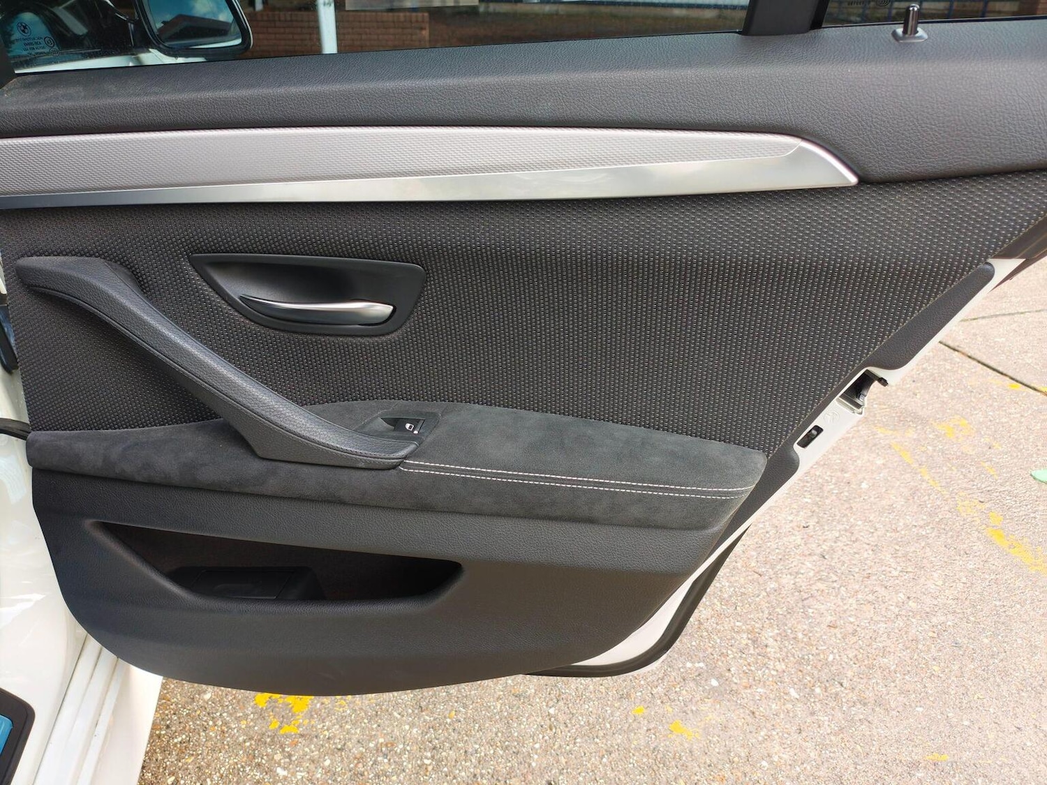 Used BMW 5 Series 2011 for sale - 77303631: Photo 11