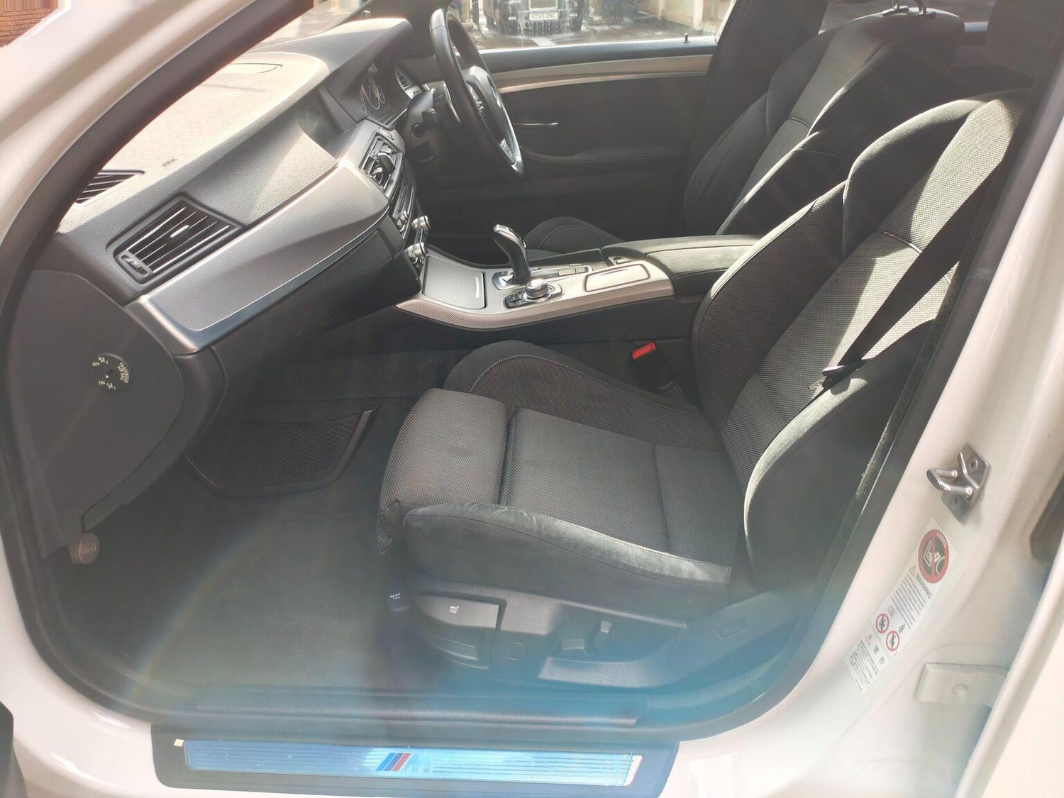Used BMW 5 Series 2011 for sale - 77303631: Photo 28