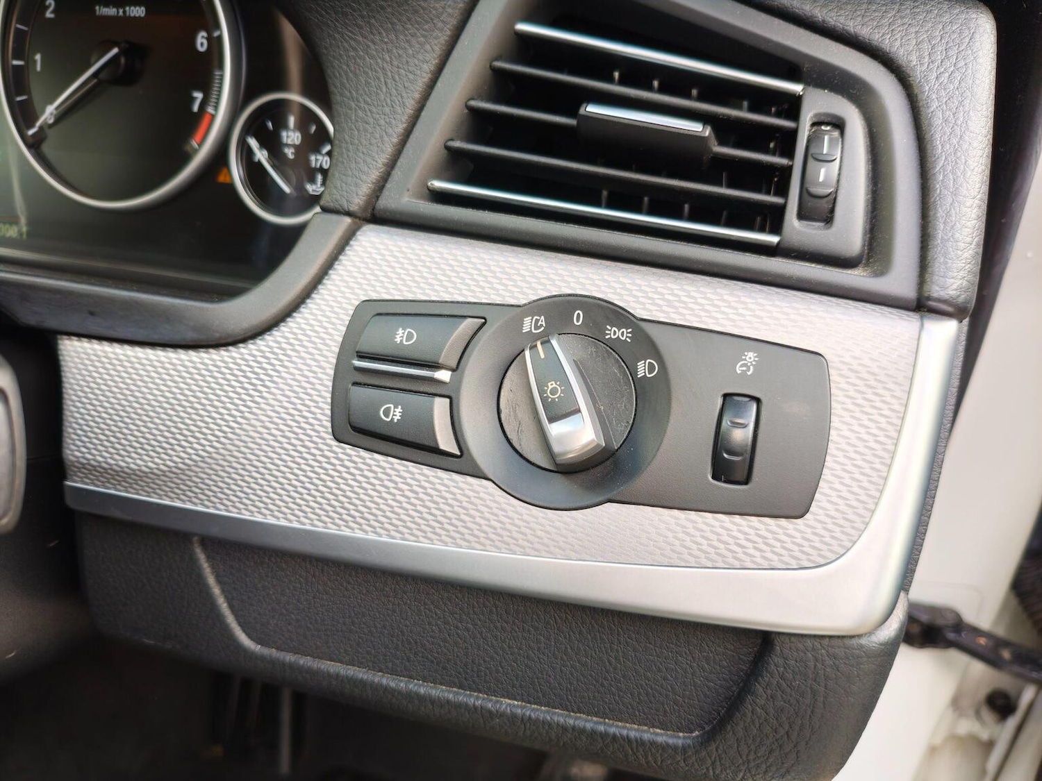 Used BMW 5 Series 2011 for sale - 77303631: Photo 9