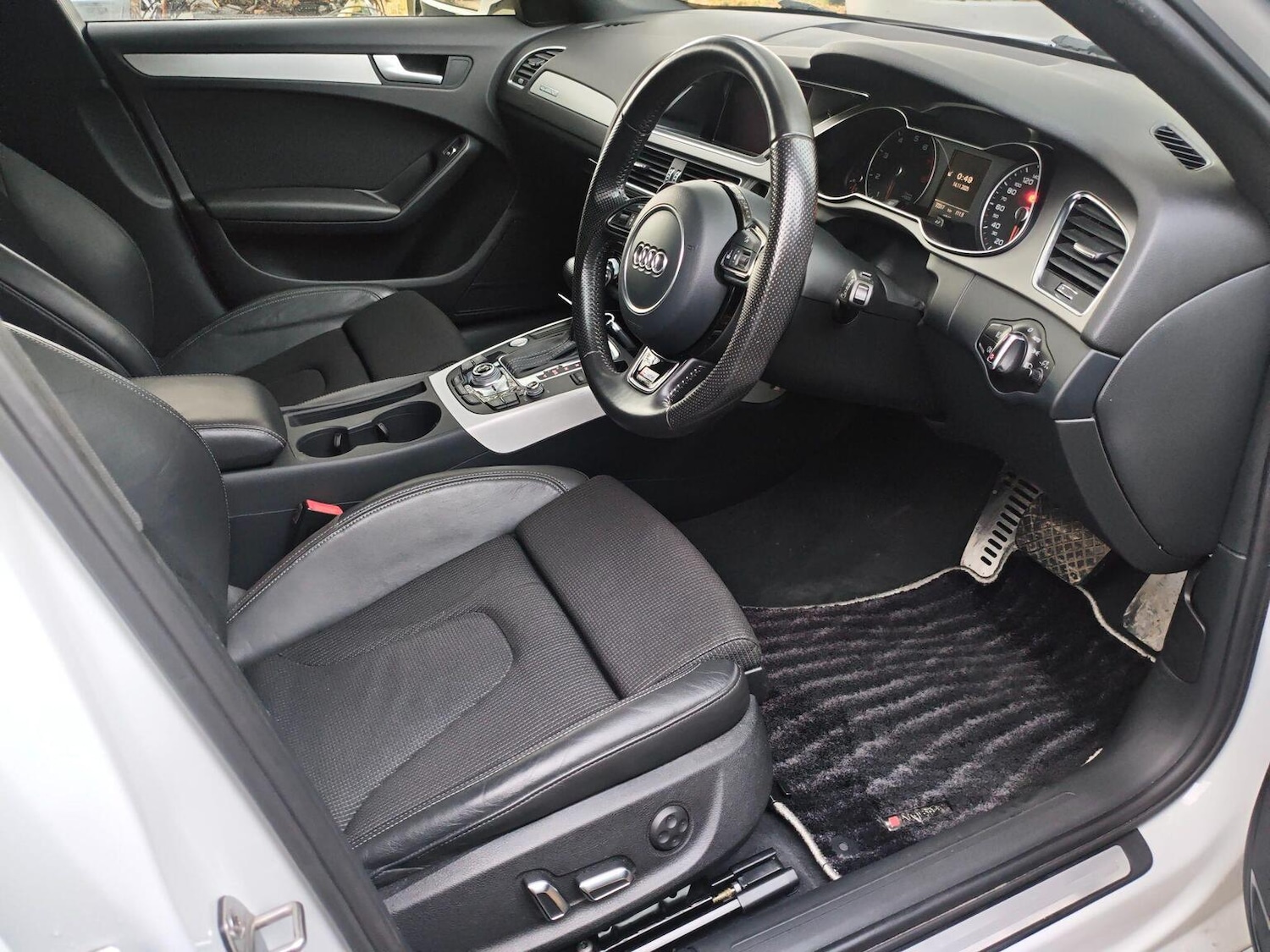 Used Audi A4 Avant 2013 for sale - 76638034: Photo 10