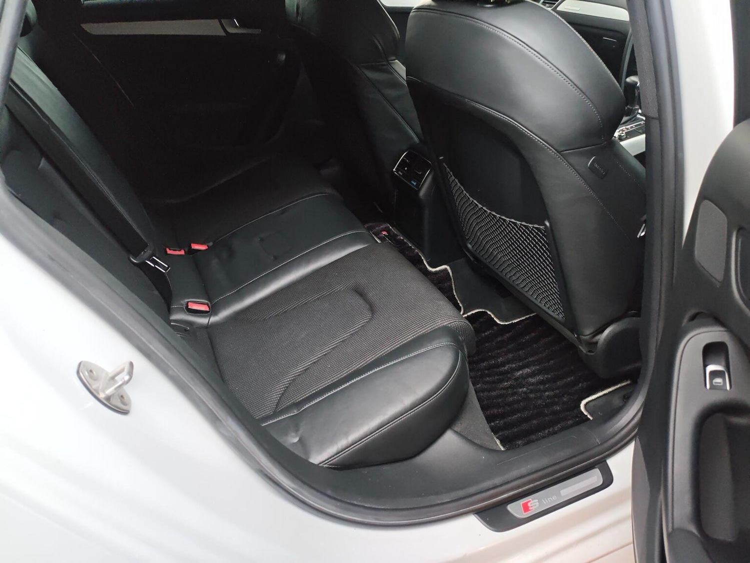 Used Audi A4 Avant 2013 for sale - 76638034: Photo 12