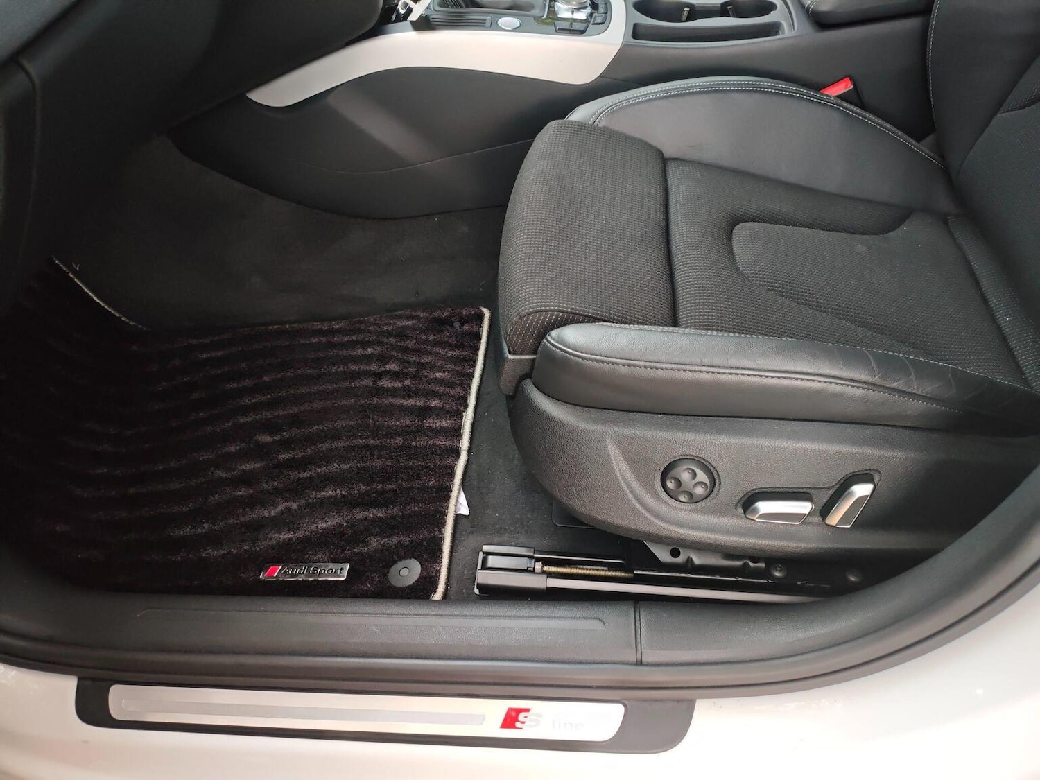 Used Audi A4 Avant 2013 for sale - 76638034: Photo 23