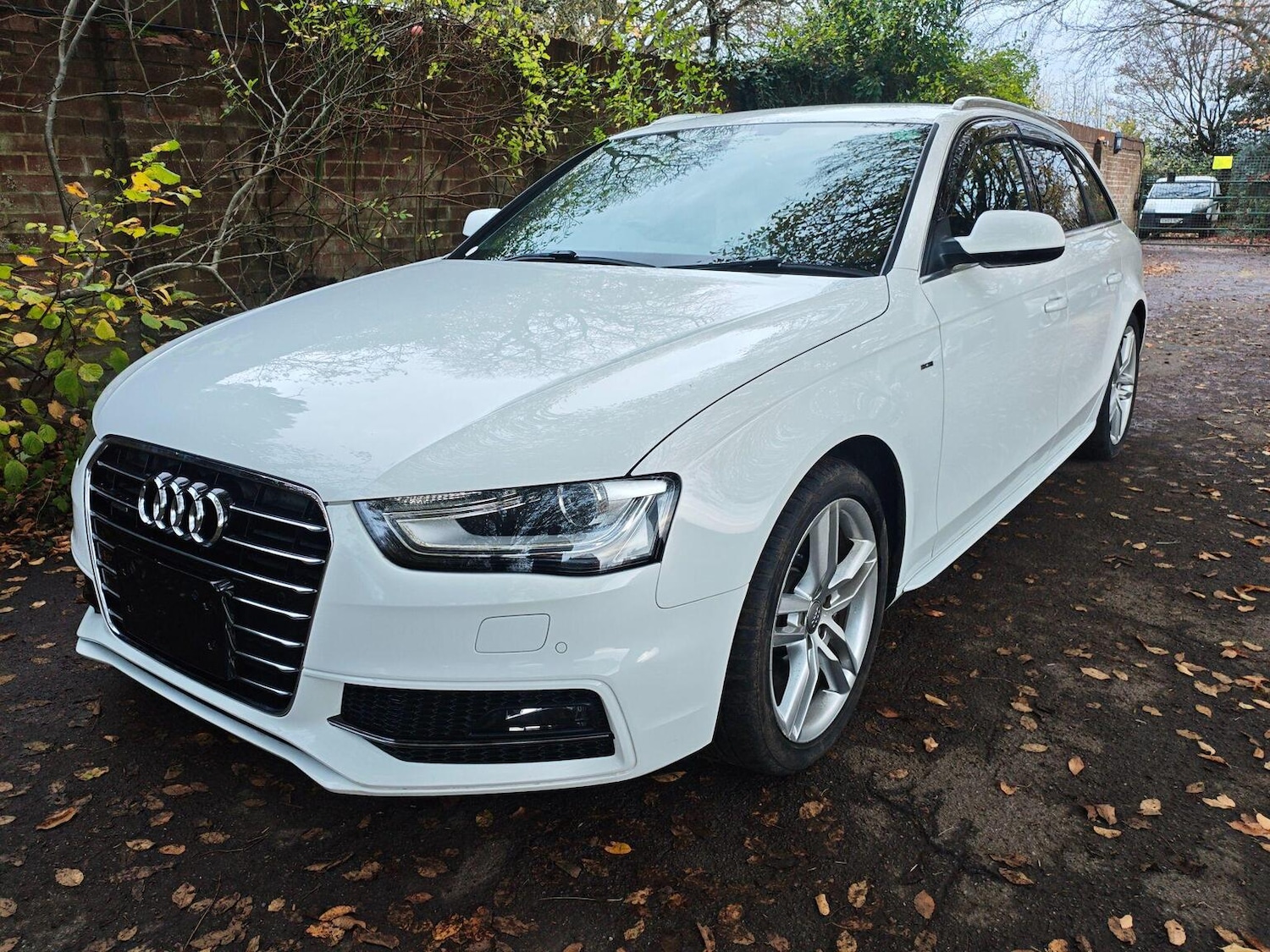 Used Audi A4 Avant 2013 for sale - 76638034: Photo 4