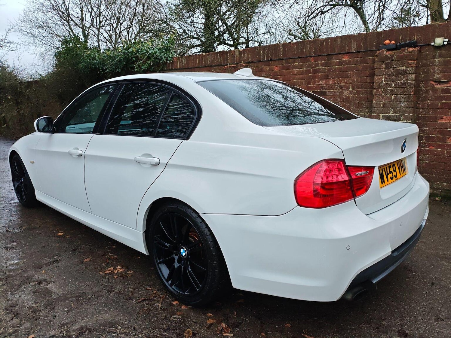 Used BMW 3 Series 2009 for sale - 76979549: Photo 2