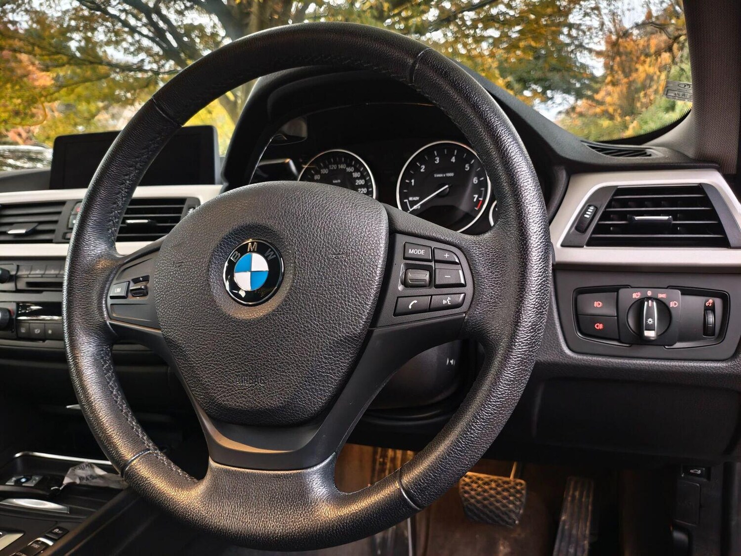 Used BMW 3 Series 2012 for sale - 76638028: Photo 17