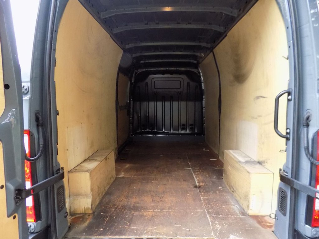 Used Nissan Interstar 2022 for sale - 76304207: Photo 8