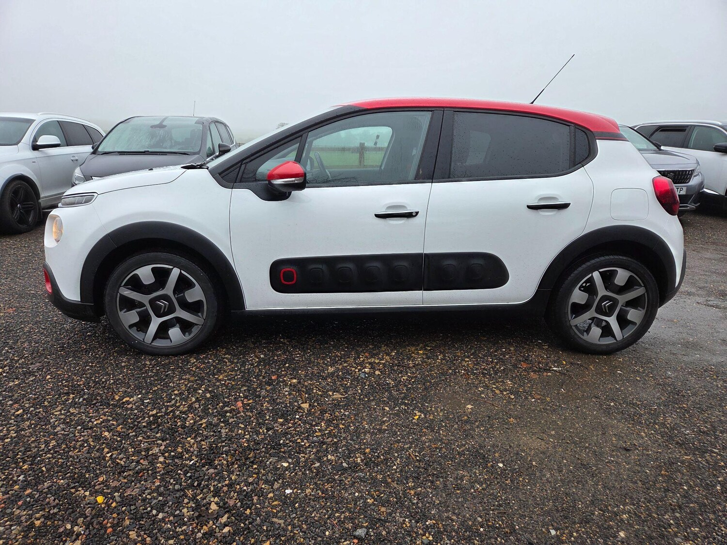 Used Citroen C3 2017 for sale - 77927811: Photo 3