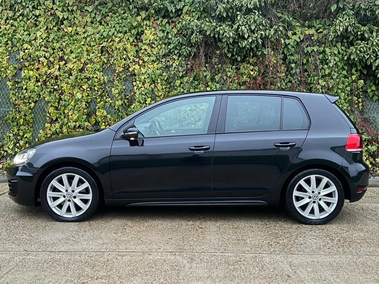 Used Volkswagen Golf for sale - 78103543: Photo 2