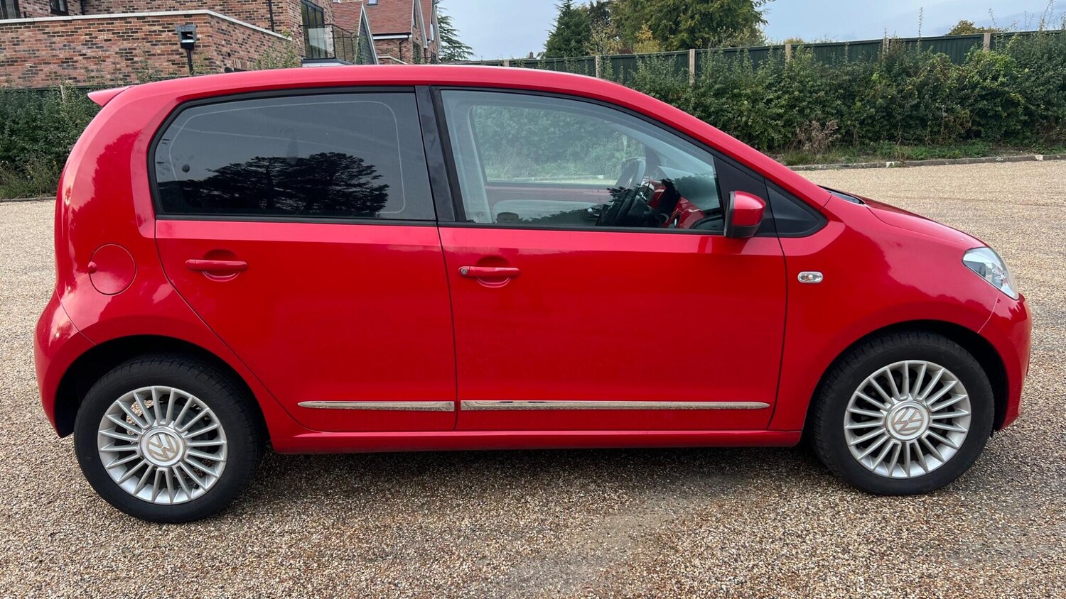 Used Volkswagen up! 2025 for sale - 77971863: Photo 5