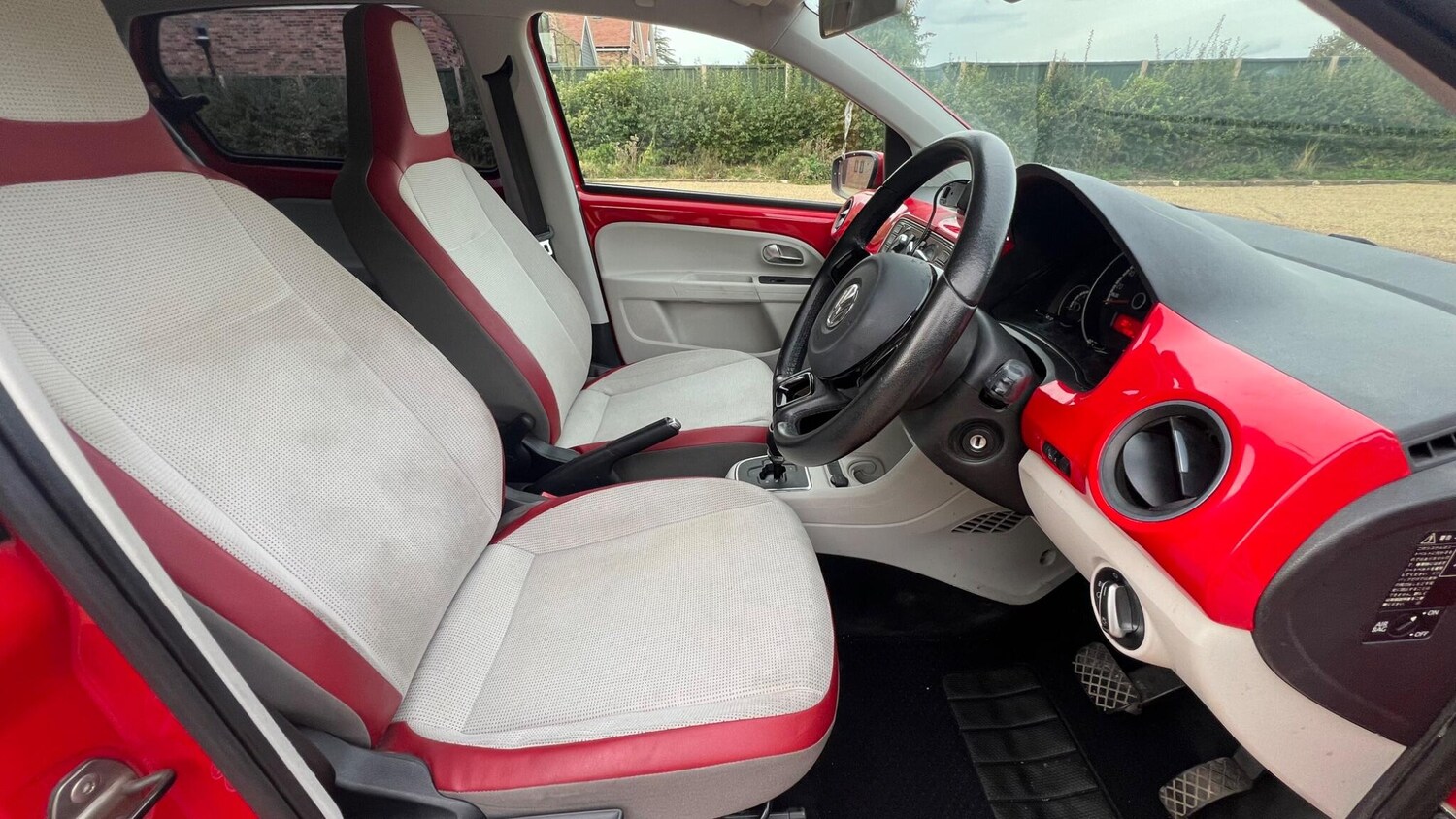 Used Volkswagen up! 2025 for sale - 77971863: Photo 9