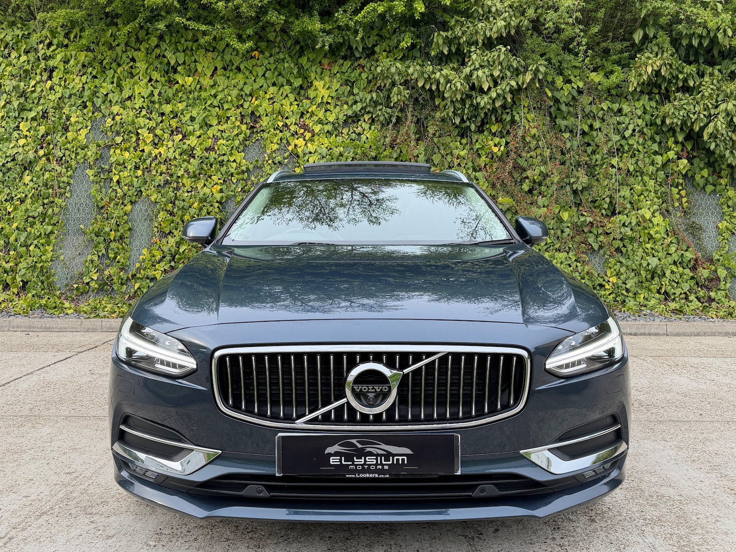 Used Volvo V90 2018 for sale - 78207063: Photo 3