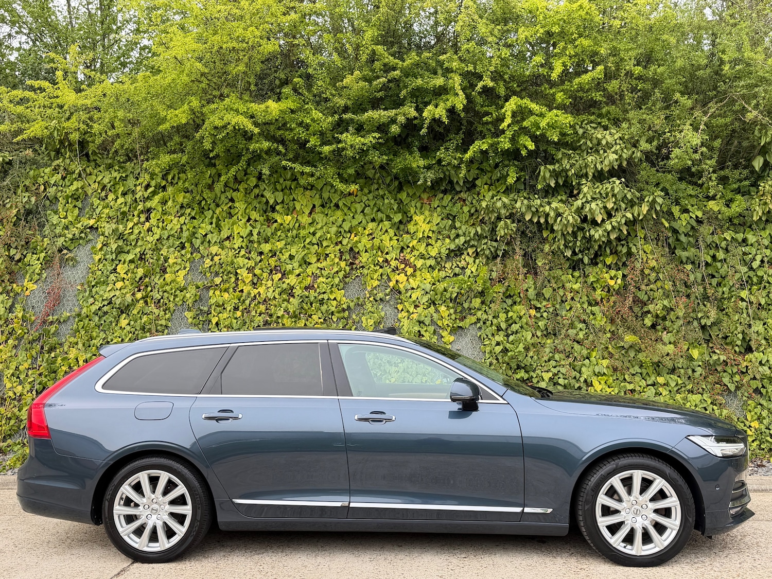 Used Volvo V90 2018 for sale - 78207063: Photo 6