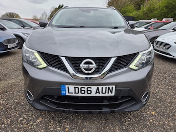 Used Nissan Qashqai 2016 for sale - 77942396: Photo