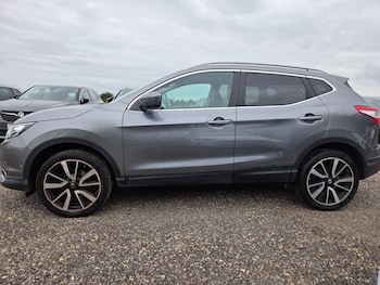 Used Nissan Qashqai 2016 for sale - 77942396: Photo