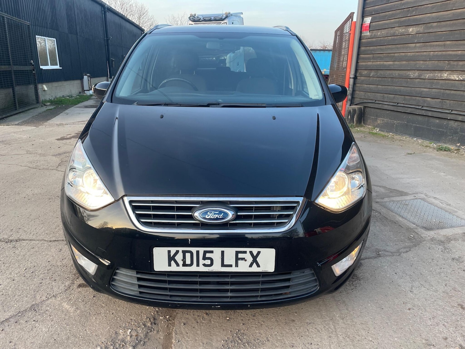 Used Ford Galaxy 2015 for sale - 78043797: Photo 17