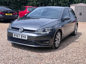 Used Volkswagen Golf 2017 for sale - 79047328: Photo