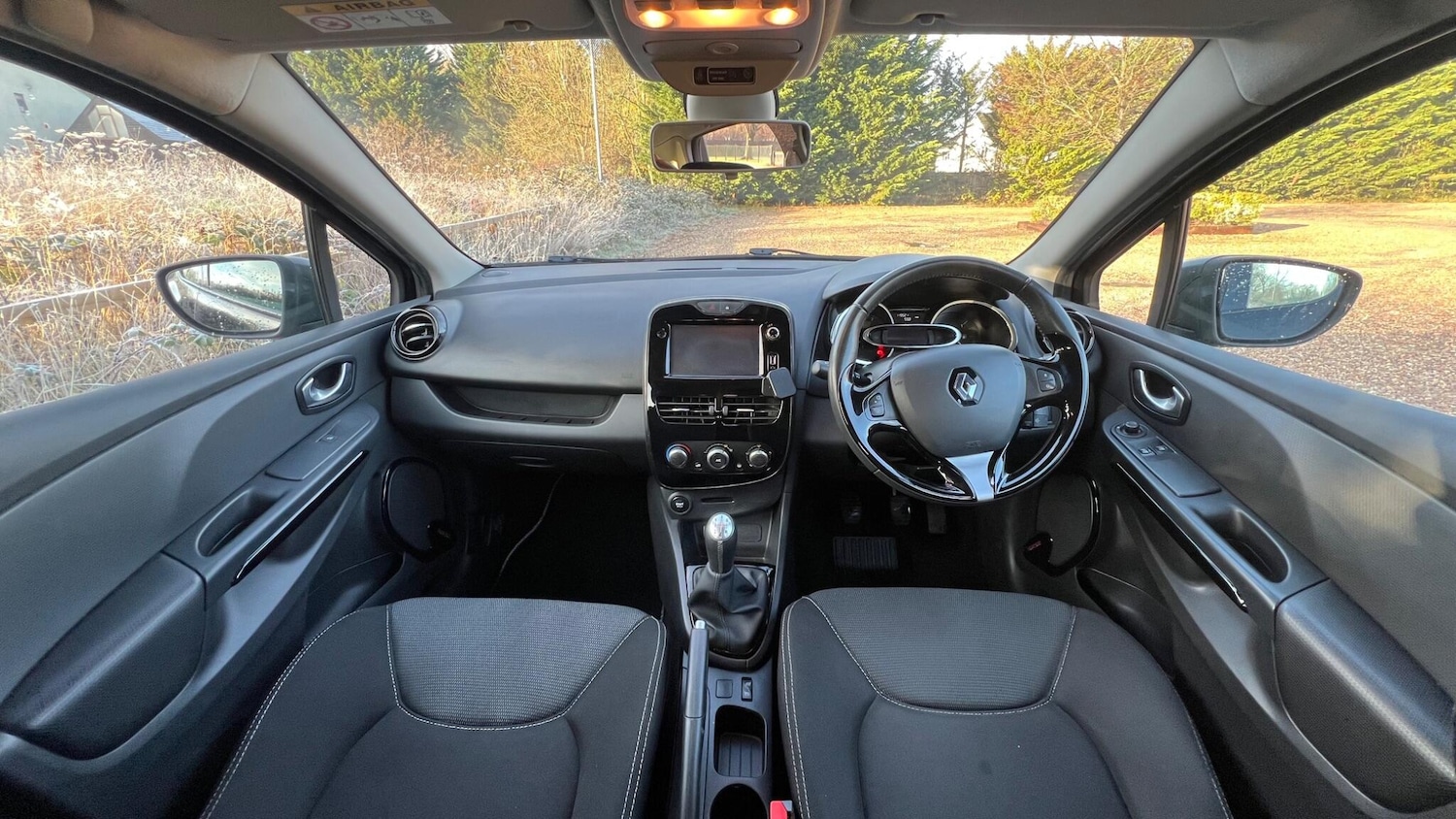 Used Renault Clio 2015 for sale - 78022391: Photo 13