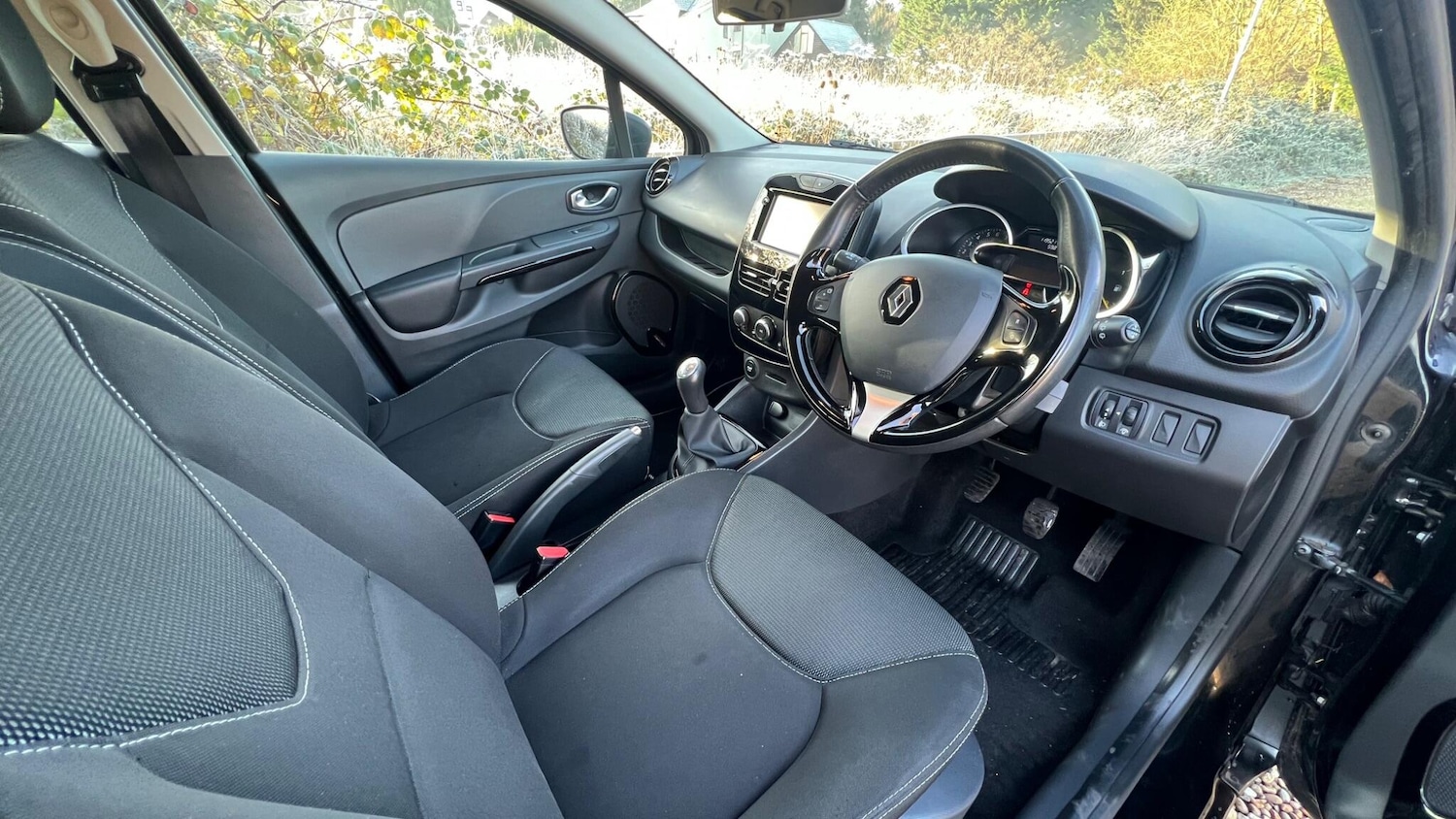 Used Renault Clio 2015 for sale - 78022391: Photo 7
