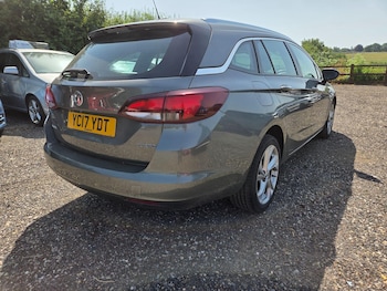 Used Vauxhall Astra 2017 for sale - 79005285: Photo