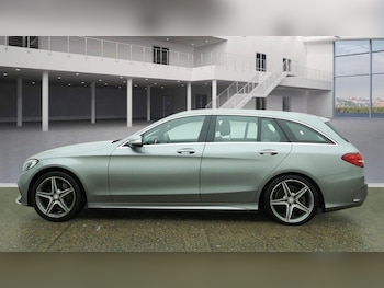 Used Mercedes-Benz C Class 2015 for sale - 77927766: Photo
