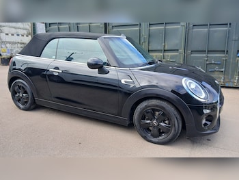 Used MINI Convertible 2018 for sale - 78111877: Photo