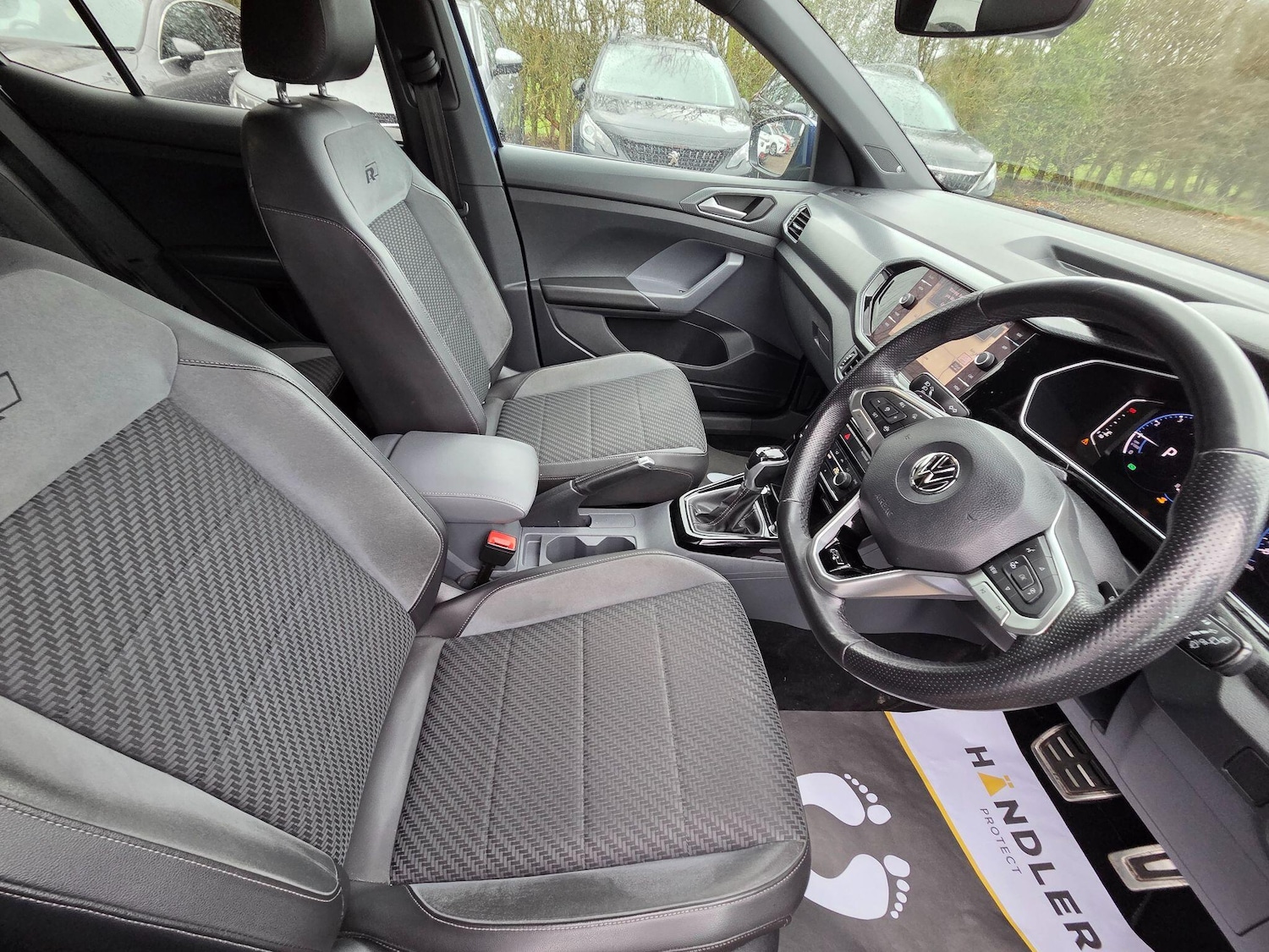 Used Volkswagen T-Cross 2020 for sale - 77982997: Photo 14