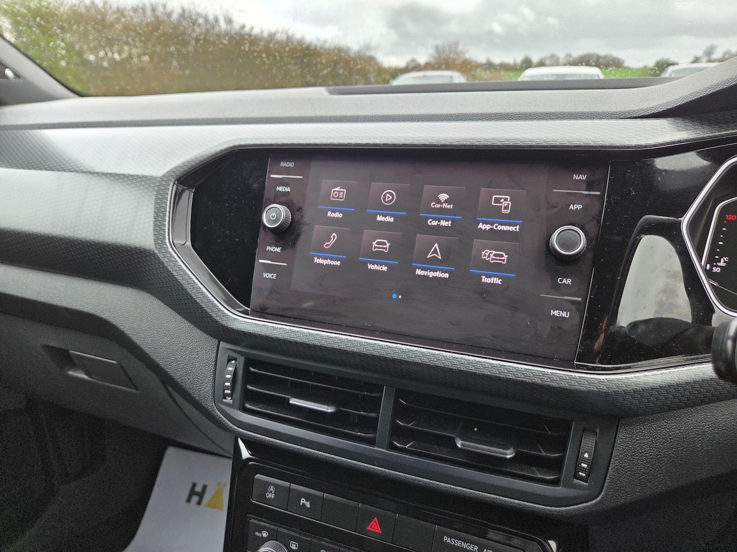 Used Volkswagen T-Cross 2020 for sale - 77982997: Photo 25