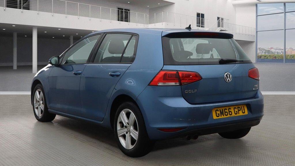 Used Volkswagen Golf 2017 for sale - 77927788: Photo 2