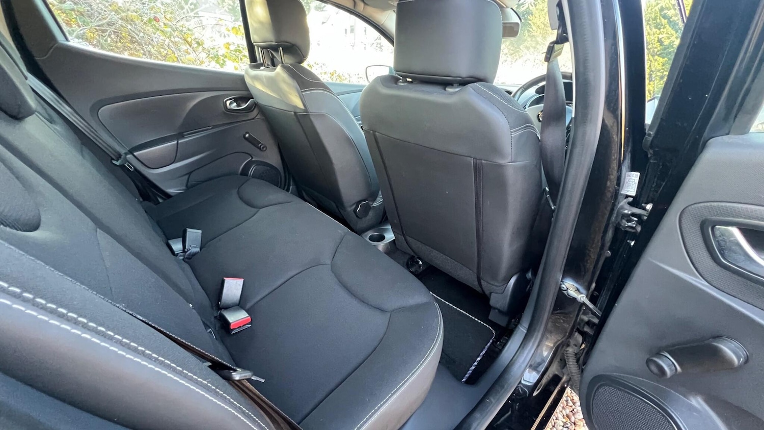 Used Renault Clio 2015 for sale - 78009216: Photo 10