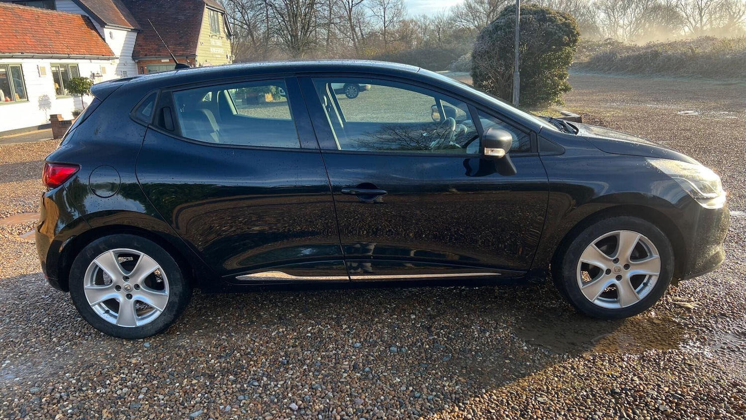 Used Renault Clio 2015 for sale - 77971866: Photo 4