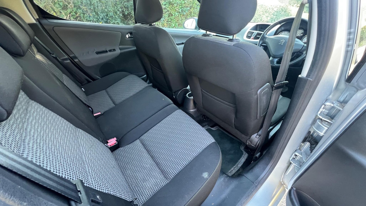 Used Peugeot 207 2010 for sale - 77971891: Photo 11