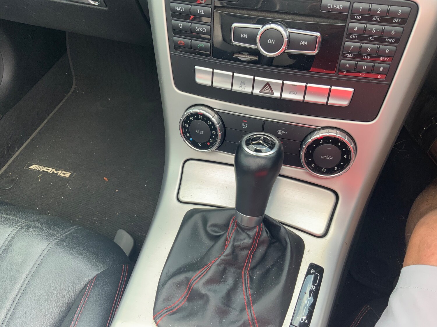 Used Mercedes-Benz SLK 2011 for sale - 77927778: Photo 11