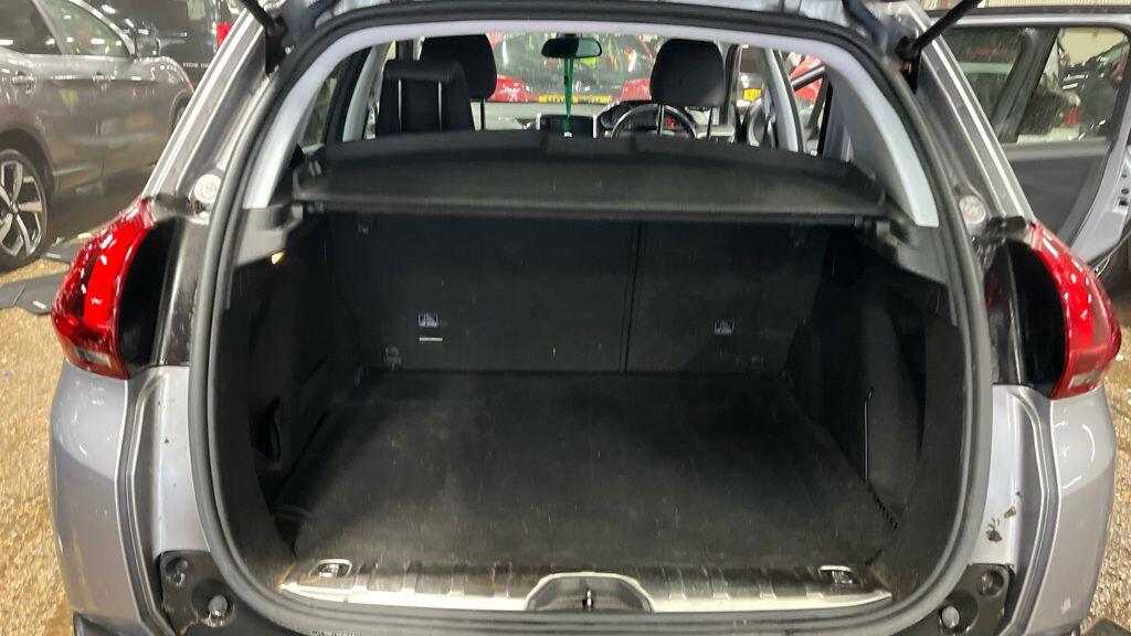 Used Peugeot 2008 2019 for sale - 77927761: Photo 6