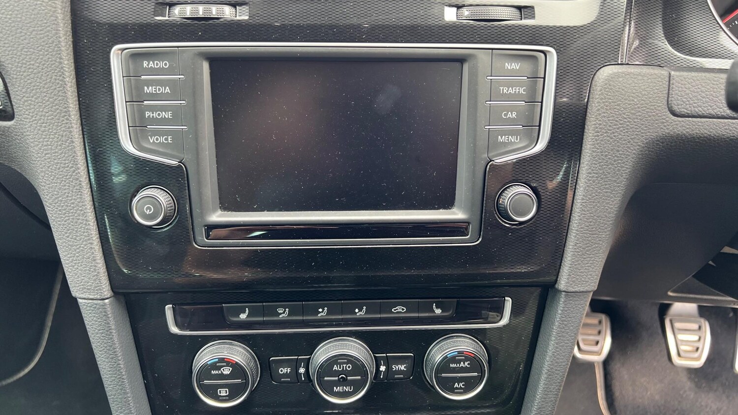 Used Volkswagen Golf 2017 for sale - 77971861: Photo 16