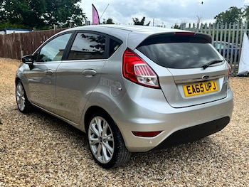 Used Ford Fiesta 2015 for sale - 78833442: Photo
