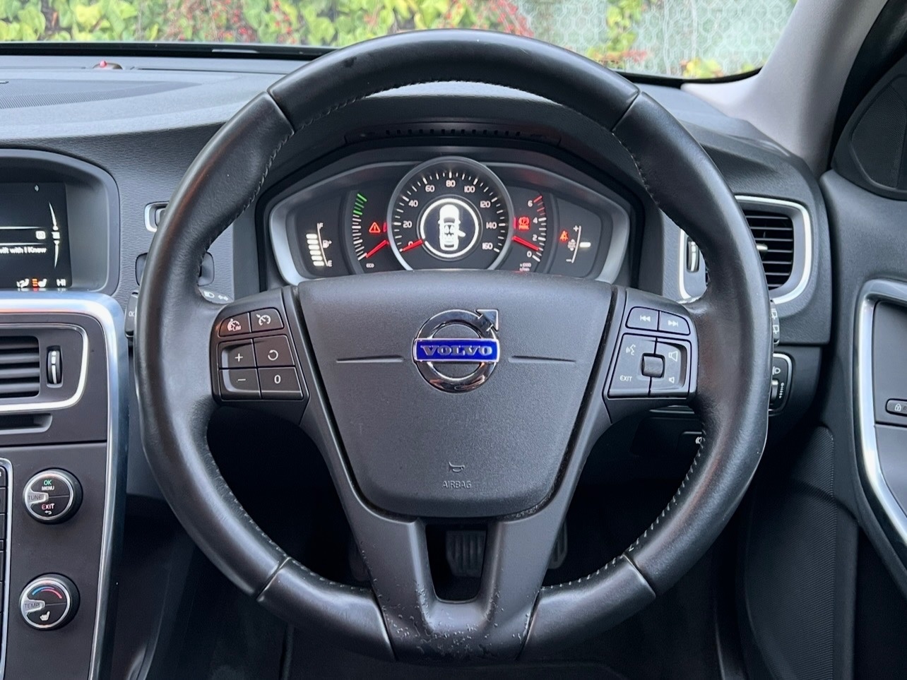 Used Volvo V60 2015 for sale - 78103551: Photo 12