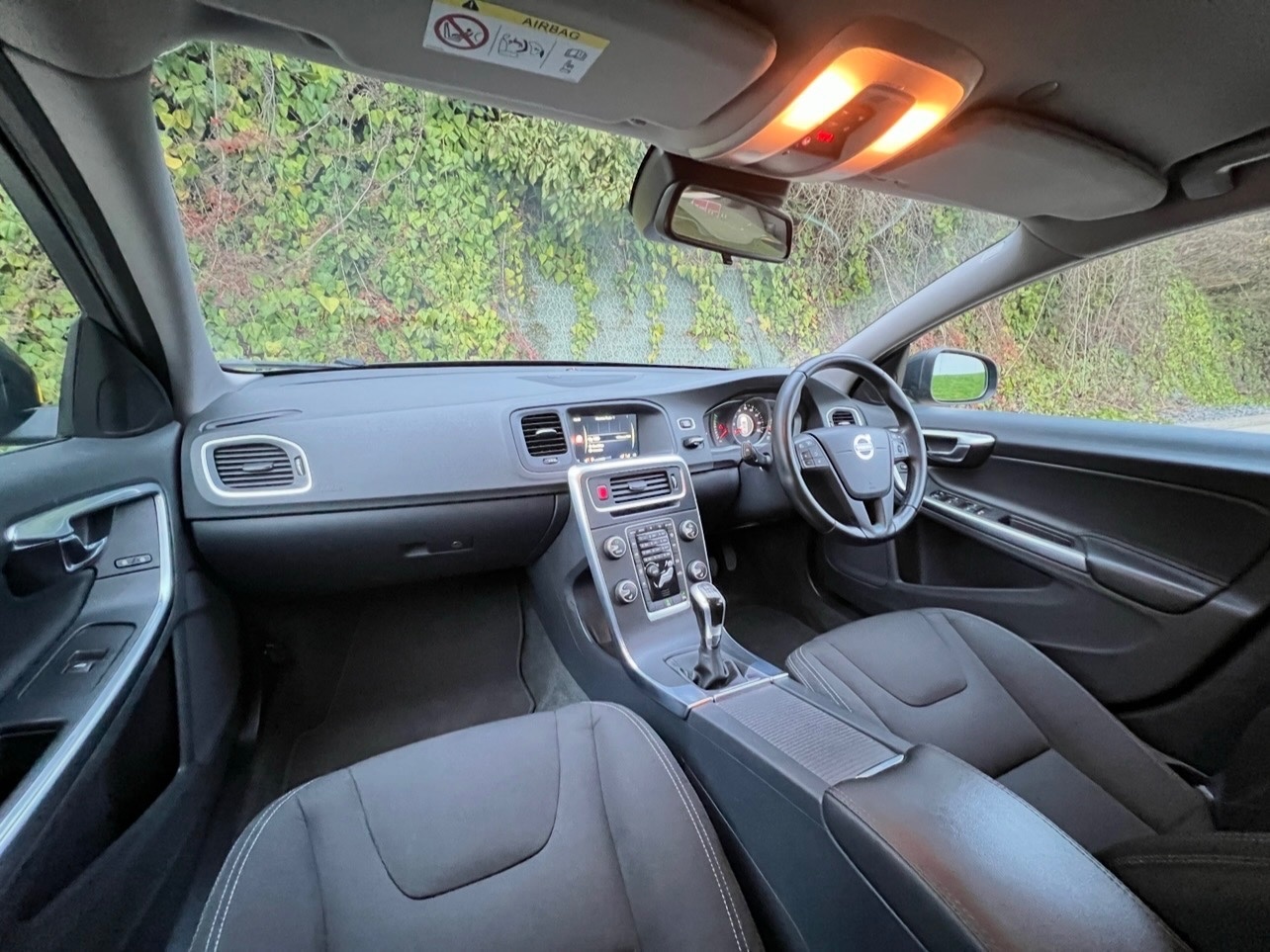 Used Volvo V60 2015 for sale - 78103551: Photo 18