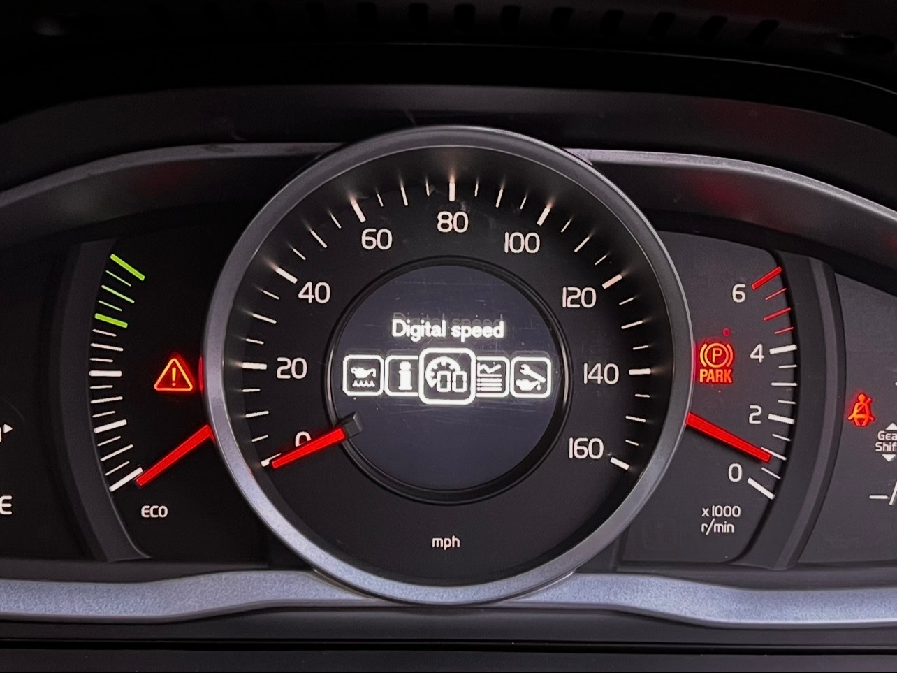 Used Volvo V60 2015 for sale - 78103551: Photo 24